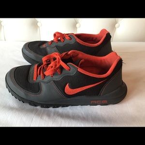 Men’s Nike Shoes Sz 10.5
